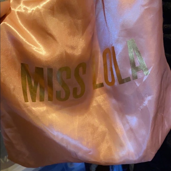 MISS LOLA LONG SLEVE BLACK DRESS comes with cute pink miss Lola bag inside 🫶🏻 - Picture 5 of 5